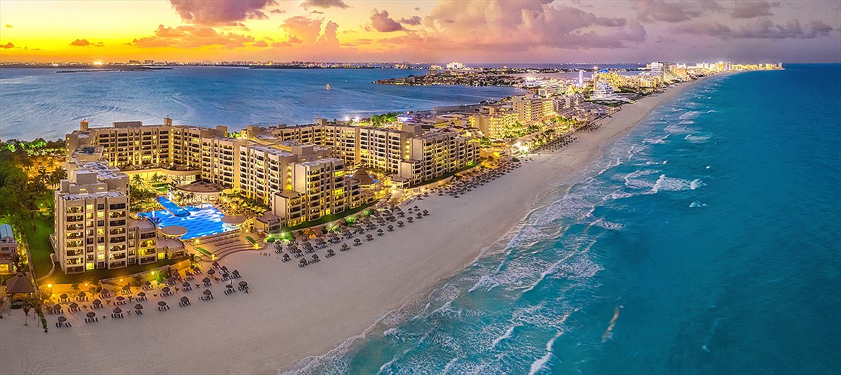 Champagne on a tropical Caribbean beach at sunset